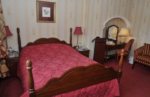Caldhame House Hotell Crumlin  Eksteriør bilde